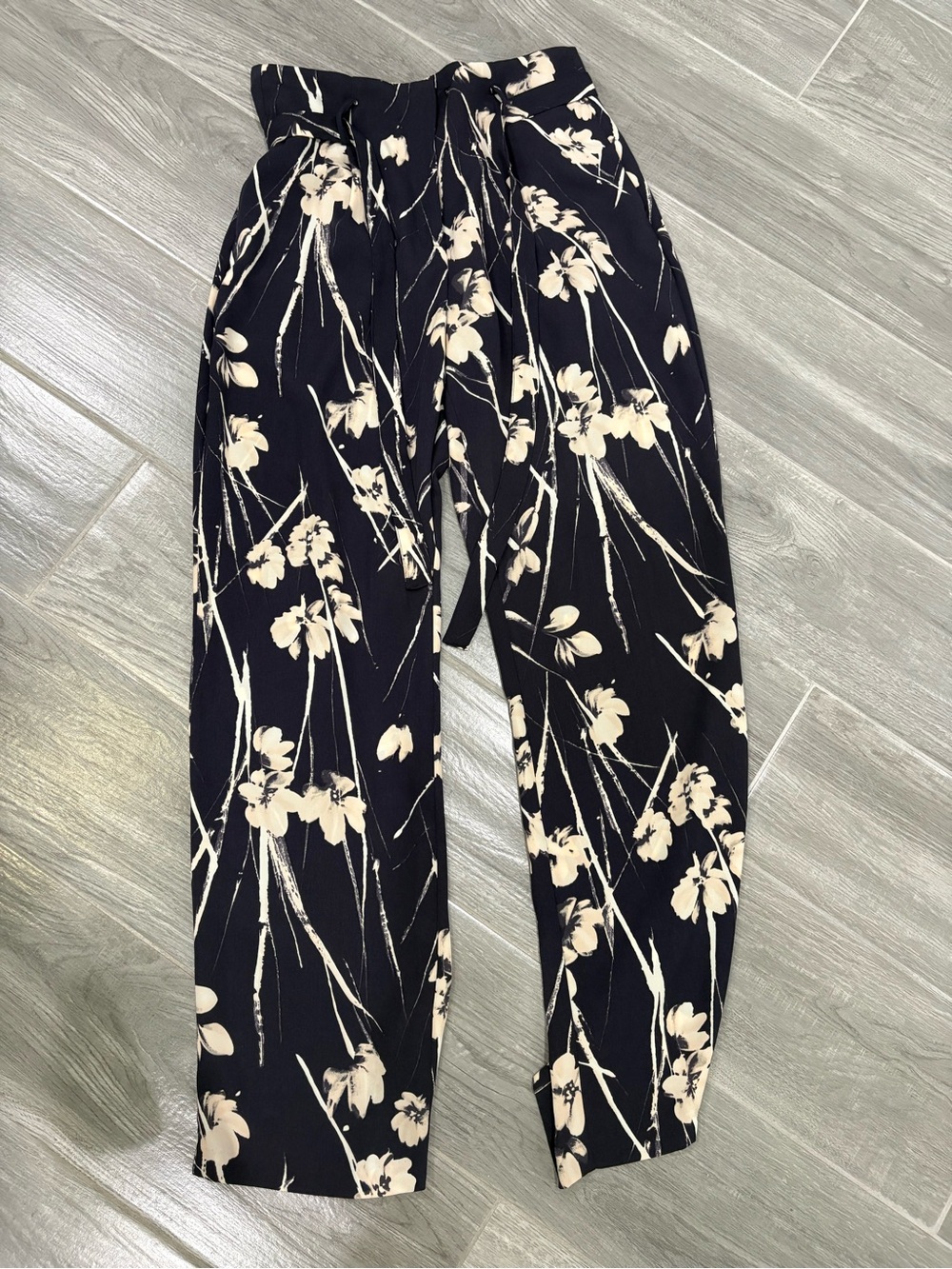 Zara Black Wide-Leg Floral Print Pants with Cream Accents